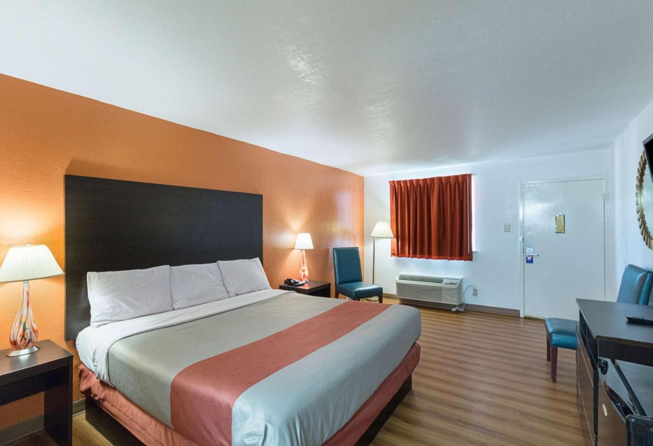 Motel 6 San Antonio Tx I10 West Buitenkant foto